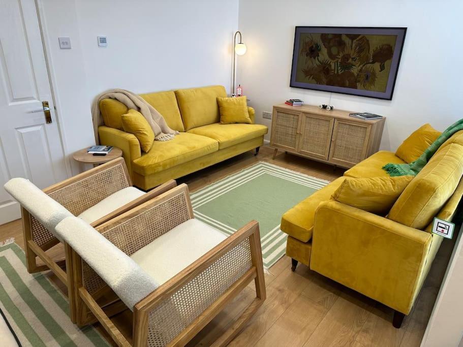 Apartment Stylish, Smart & Fun 4 Bed